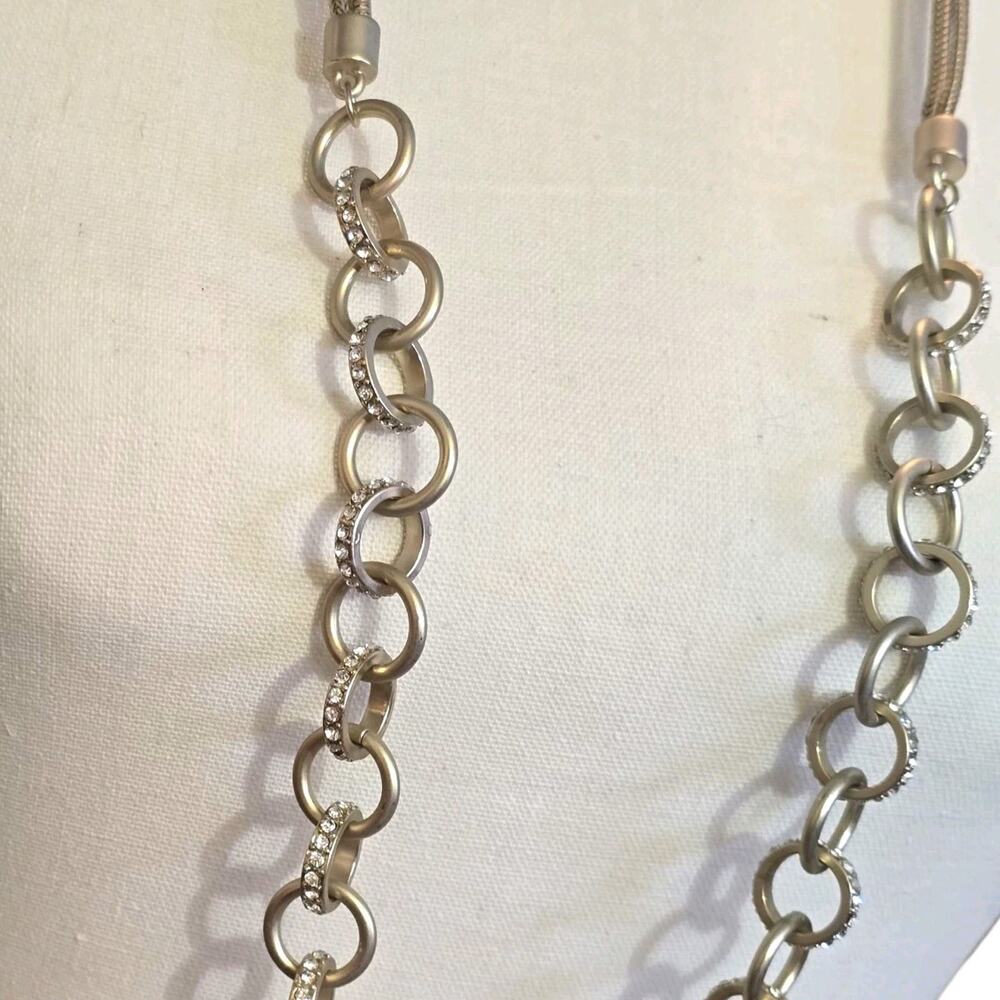 Link Chain Chico's Necklace Interlocked Circle Rhinestones Matte Gold Tone 40" L - Picture 4 of 10